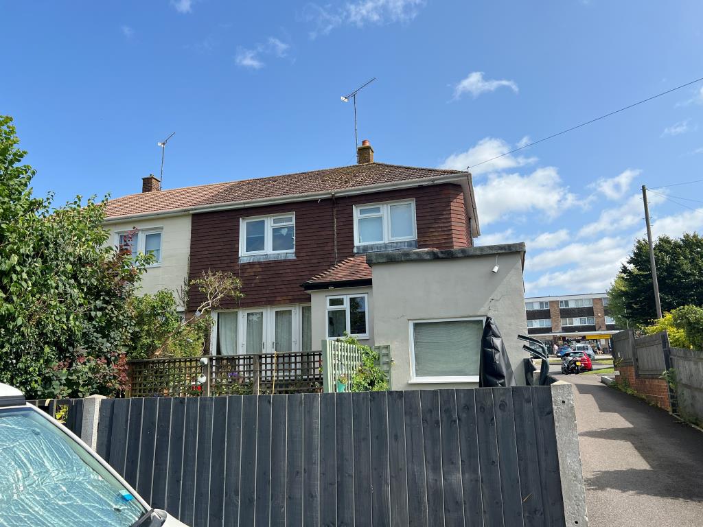 Lot: 155 - THREE-BEDROOM SEMI-DETACHED HOUSE - Rear view of 23 Fraser Road Kings Worthy